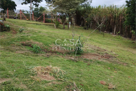 Chácara à venda com 3 quartos, sendo 1 suíte,  em Área Rural de Sarapuí, Sarapuí, SP