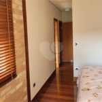 Casa à venda com 4 quartos, sendo 2 suítes, no condomínio Alpes da Cantareira, Mairiporã - SP