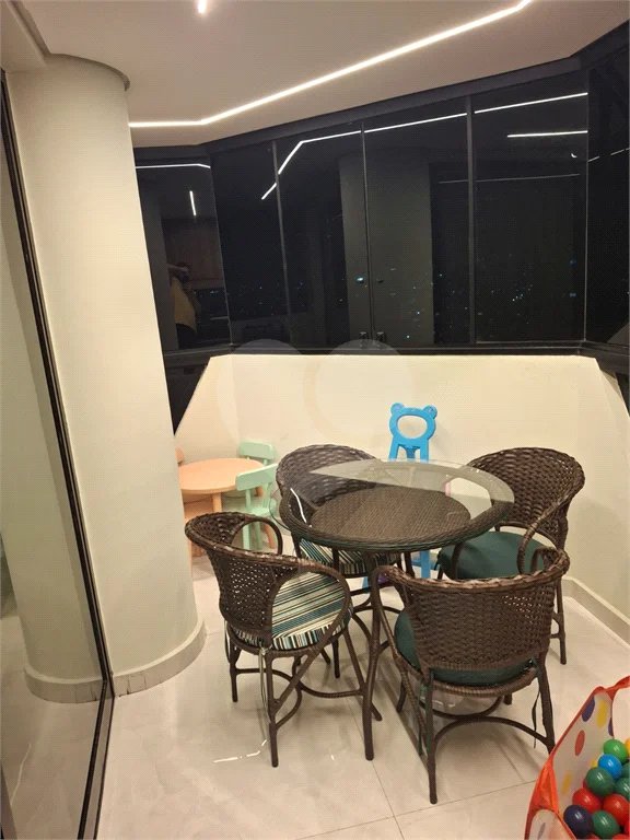 Apartamento à venda com 3 suítes em Santana, São Paulo, SP