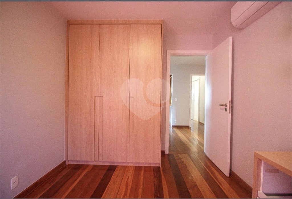 Apartamento à venda com 4 quartos, sendo 2 suítes,  em Tijuca, Rio de Janeiro, RJ