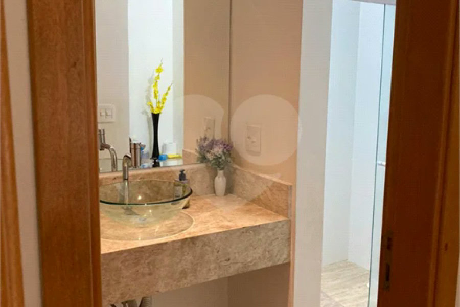 Sobrado à venda com 4 quartos, sendo 1 suíte, em Tremembé, São Paulo, SP