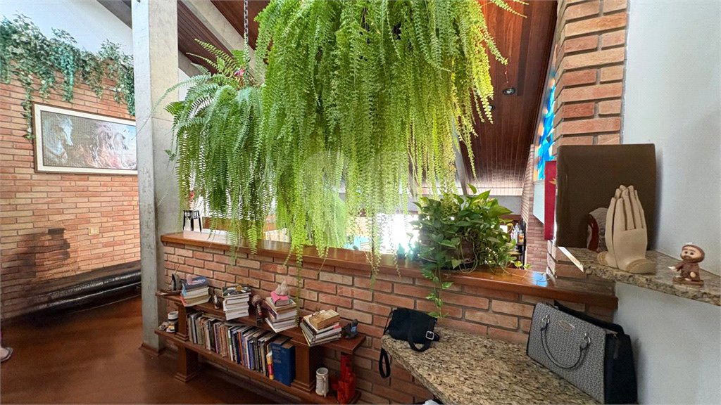 Casa à venda com 5 quartos, sendo 2 suítes,  no condomínio Village D'avignon, Sorocaba - SP
