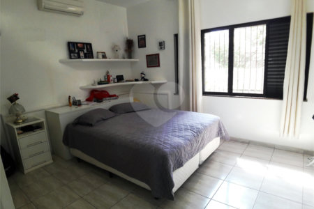 Casa à venda com 5 quartos, sendo 3 suítes,  em Butantã, São Paulo, SP