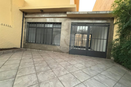 Sobrado à venda com 4 quartos em Vila Maria Alta, São Paulo, SP