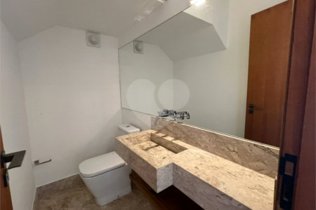 Casa para alugar com 3 quartos, sendo 1 suíte, no condomínio Res Villeneuve, São Paulo - SP