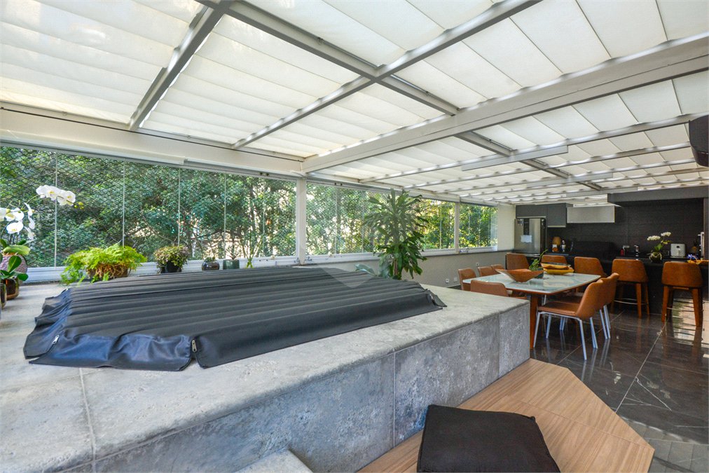 Apartamento à venda com 3 suítes em Jardim Fonte do Morumbi, São Paulo, SP