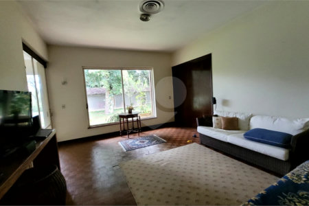 Casa à venda com 4 suítes no condomínio Chácara Flora, São Paulo - SP