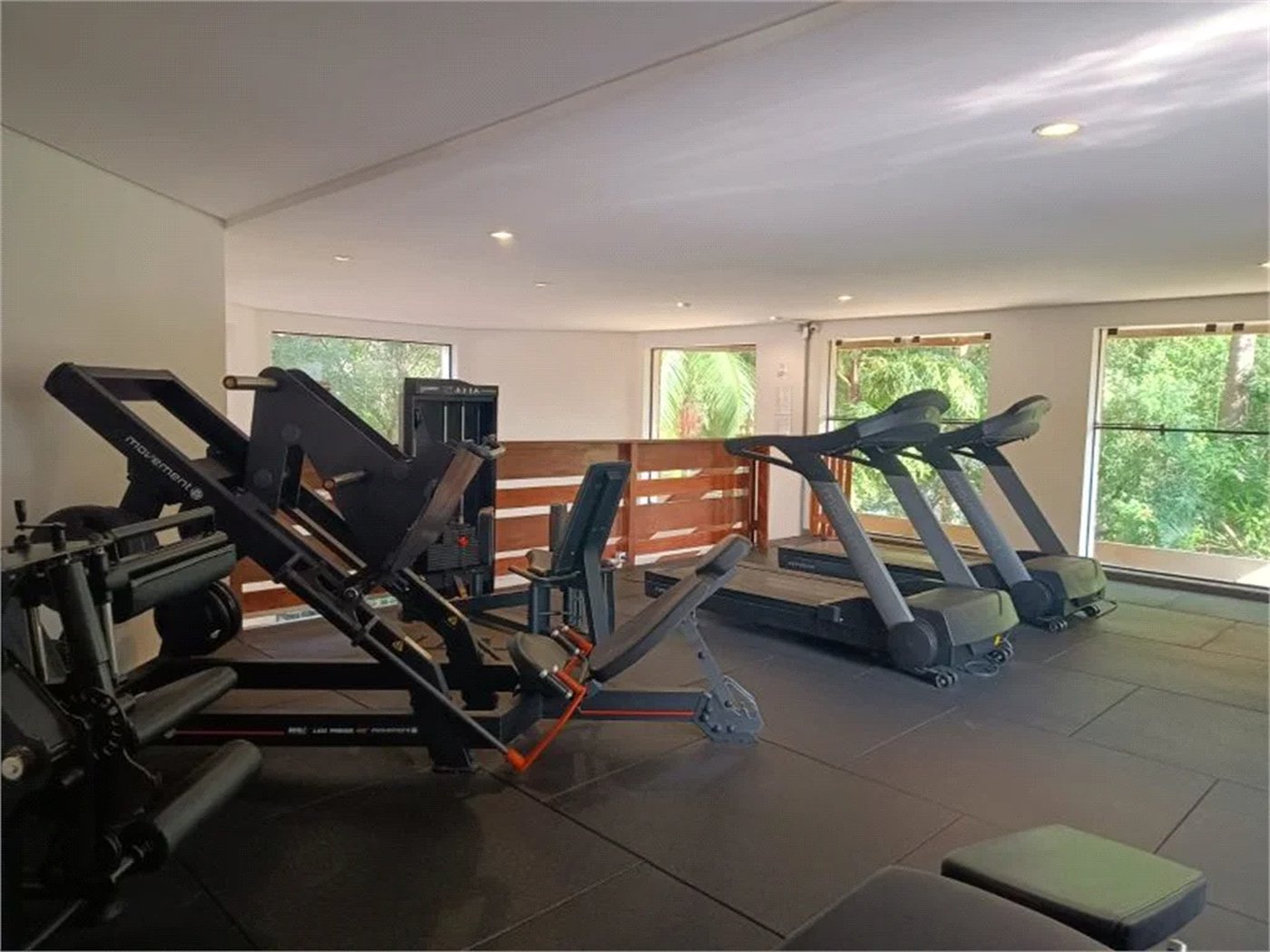 Apartamento à venda com 3 suítes em Vila Suzana, São Paulo, SP