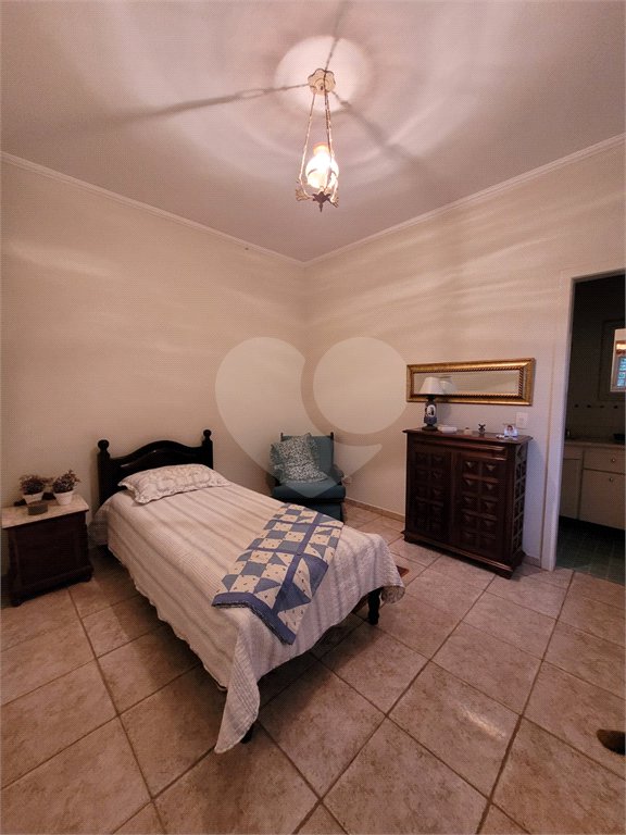 Casa à venda com 3 quartos, sendo 1 suíte, no condomínio Suíça da Cantareira, Mairiporã - SP