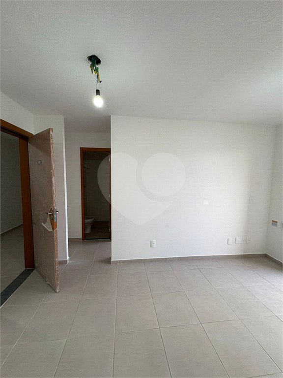 Apartamento à venda com 2 quartos em Vila Antonieta, São Paulo, SP