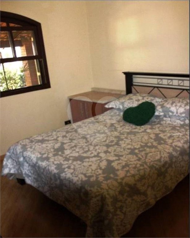 Casa à venda com 4 quartos, sendo 2 suítes, no condomínio Vinhas da Vista Alegre - Lado Sede, Vinhedo - SP