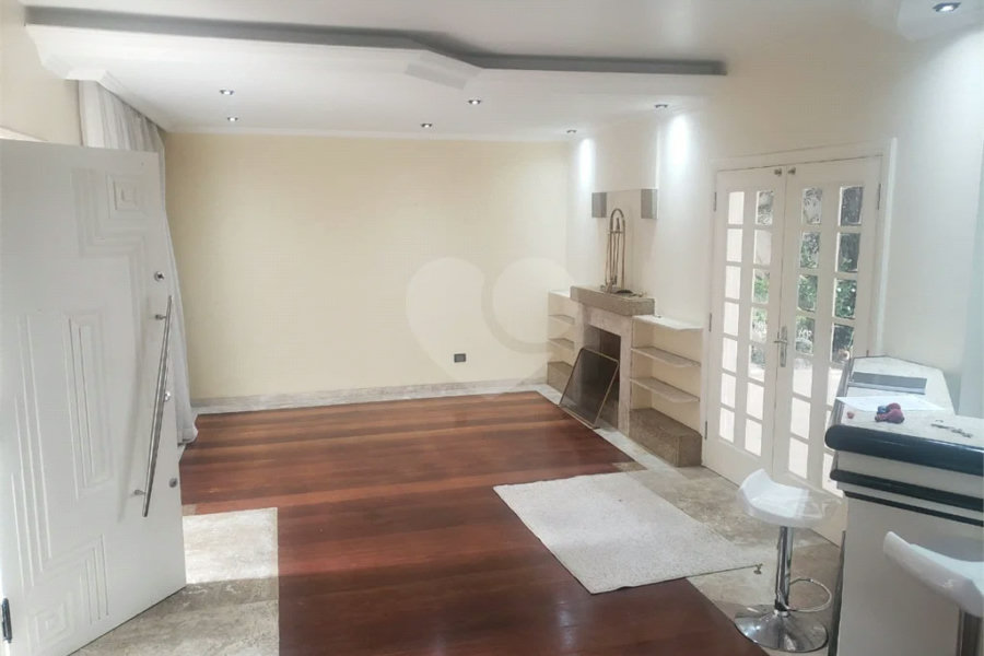 Sobrado à venda com 4 quartos, sendo 2 suítes,  em Tremembé, São Paulo, SP