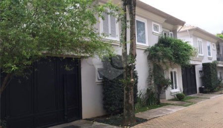 Casa à venda com 4 suítes no condomínio Saint Germain, São Paulo - SP