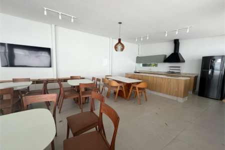 Casa à venda com 4 quartos, sendo 1 suíte, no condomínio Taquaral, São Paulo - SP