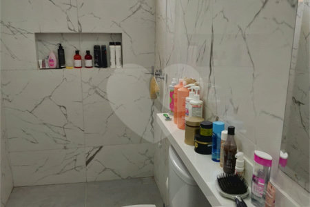 Casa à venda com 5 quartos, sendo 2 suítes,  em Jardim Bonfiglioli, São Paulo, SP