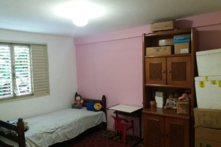 Casa à venda com 4 quartos, sendo 1 suíte, em Jardim Helga, São Paulo, SP