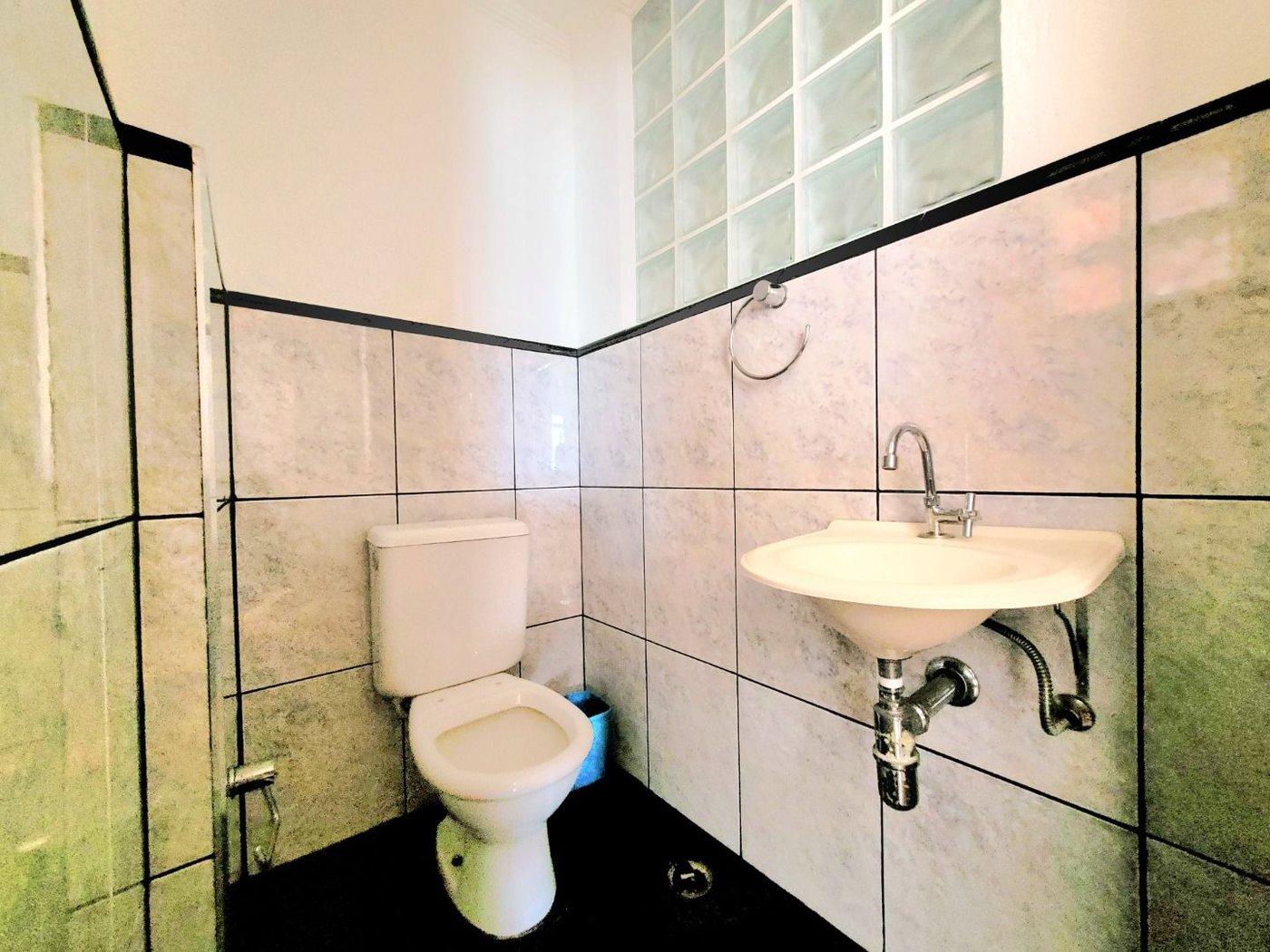 Apartamento com 2 dormitórios, 1 suíte, dependência de empregada à venda, 107 m² por R$ 640.000 - Marapé - Santos/SP