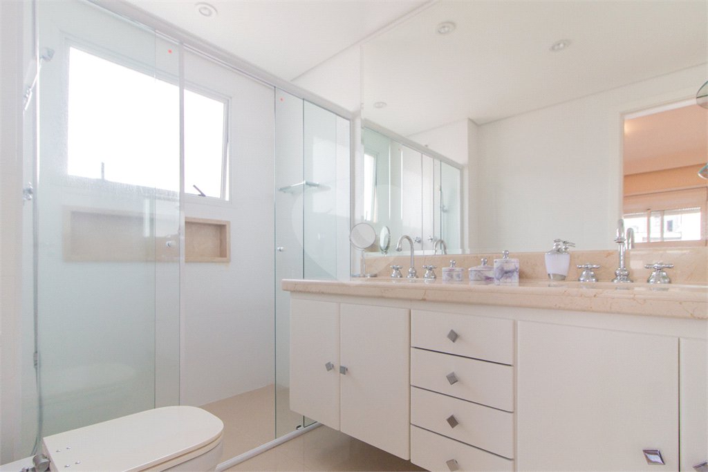 Apartamento à venda com 4 quartos, sendo 3 suítes,  em Indianópolis, São Paulo, SP