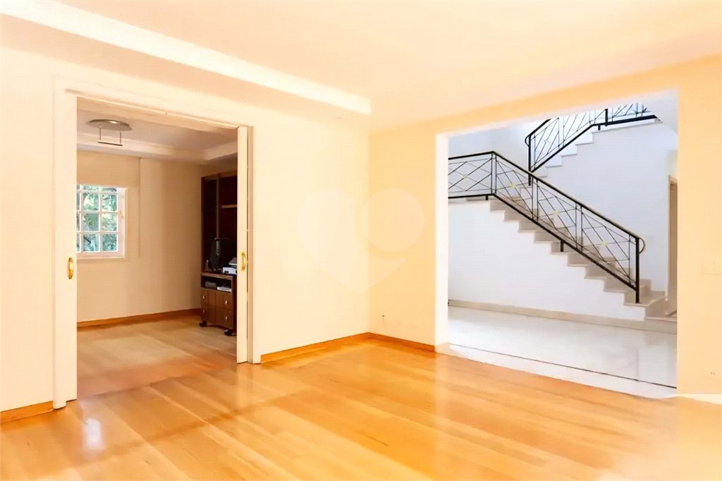 Casa à venda com 4 suítes em Jardim Leonor, São Paulo, SP