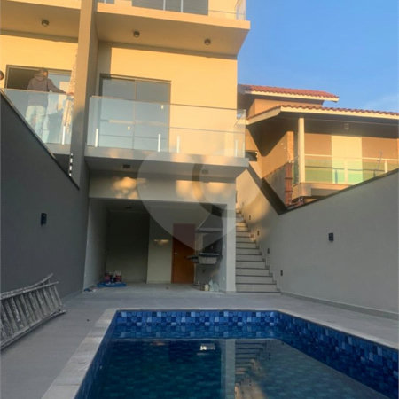 Sobrado à venda com 3 suítes em Vila Thais, Atibaia, SP