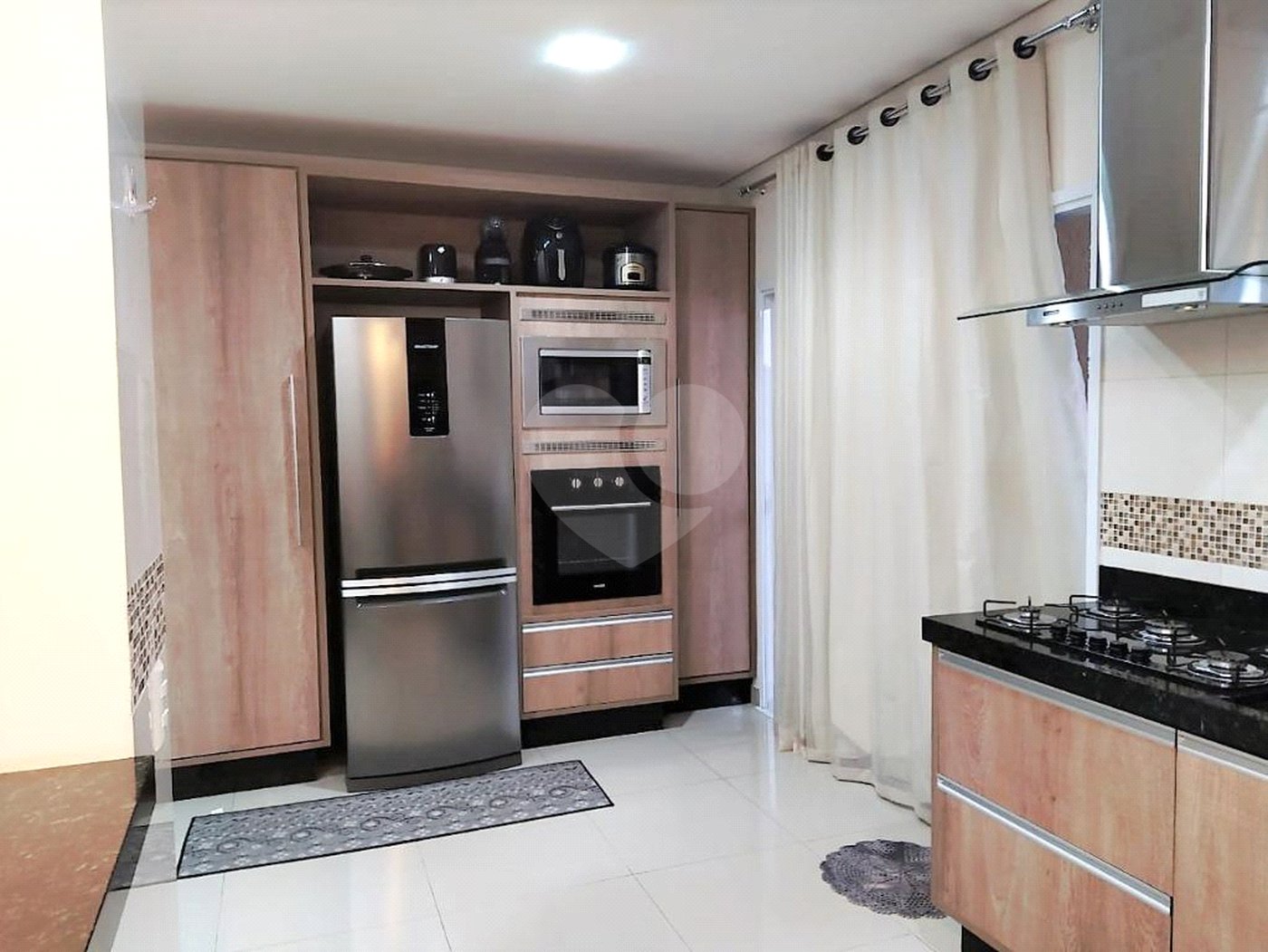 Casa à venda com 3 quartos, sendo 1 suíte,  no condomínio Golden Park Residence II, Sorocaba - SP