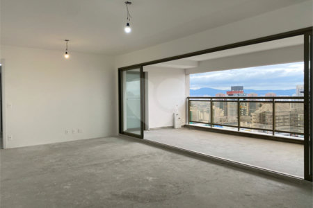 Apartamento à venda com 4 quartos, sendo 2 suítes,  em Perdizes, São Paulo, SP