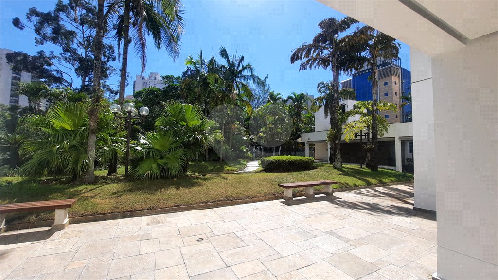 Apartamento à venda com 4 quartos, sendo 2 suítes, em Morumbi, São Paulo, SP