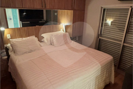 Apartamento à venda com 2 quartos, sendo 1 suíte, em Vila Olímpia, São Paulo, SP