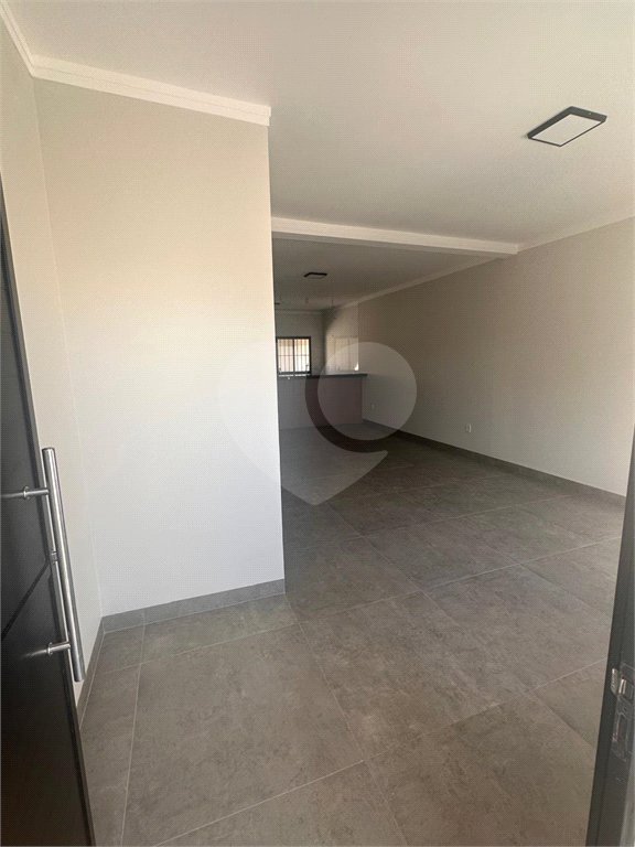 Casa à venda com 4 quartos em Vila Cidade Industrial (vila Xavier), Araraquara, SP