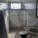 Casa térrea para venda, com 3 dormitórios, sendo 1 suíte.