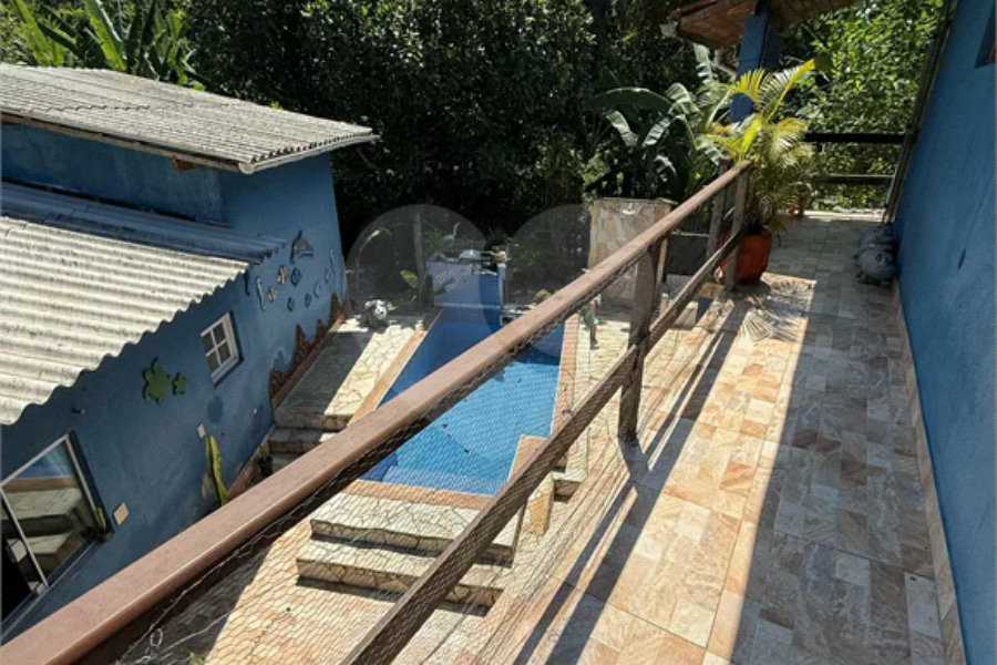 Casa à venda com 4 quartos, sendo 1 suíte,  em Costa do Sol, Bertioga, SP