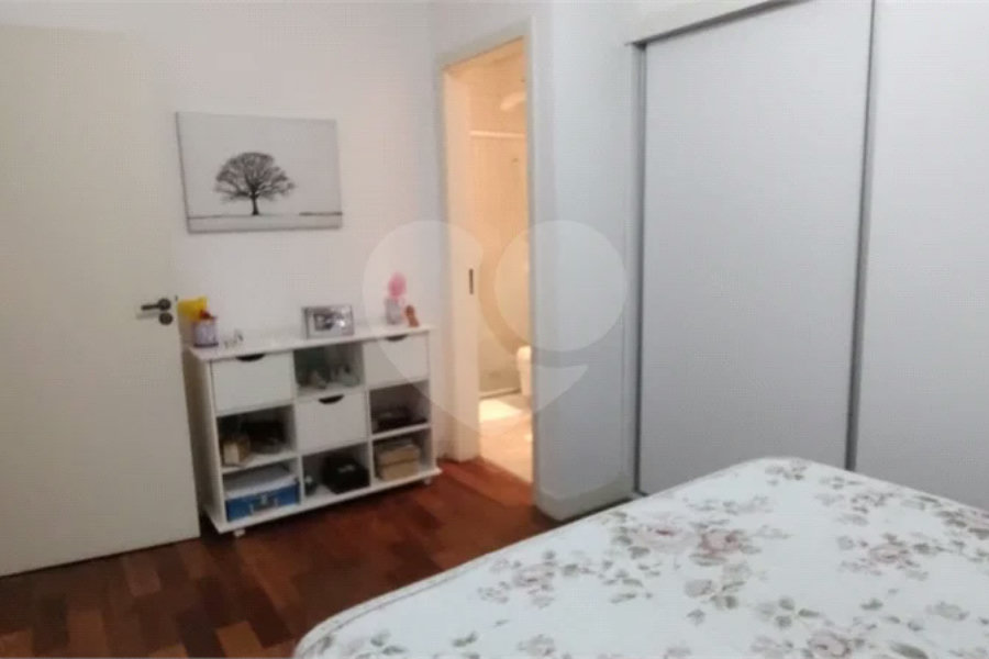 Casa Térrea à venda com 3 quartos, sendo 2 suítes, em Horto, São Paulo, SP