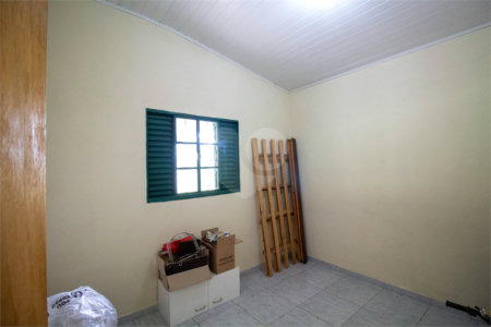 Casa à venda ou para alugar com 5 quartos, sendo 2 suítes, no condomínio Restinga Verde, São Roque - SP