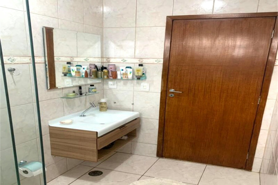 Sobrado à venda com 3 quartos, sendo 1 suíte, em Vila Nova Cachoeirinha, São Paulo, SP