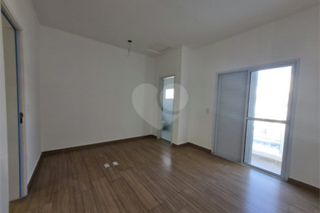 Casa à venda com 3 quartos, sendo 1 suíte, no condomínio Residencial Américo Figueiredo, Sorocaba - SP