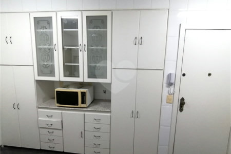 Apartamento à venda com 3 quartos, sendo 1 suíte, em Jardim Paulista, São Paulo, SP