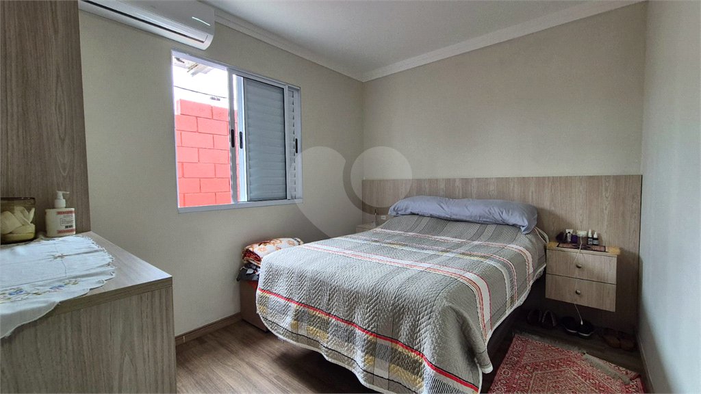 Casa à venda com 2 quartos no condomínio Residencial Estoril, Sorocaba - SP