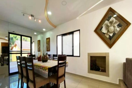 Casa à venda com 3 quartos, sendo 1 suíte, em Parque Monte Alegre, Taboão da Serra, SP