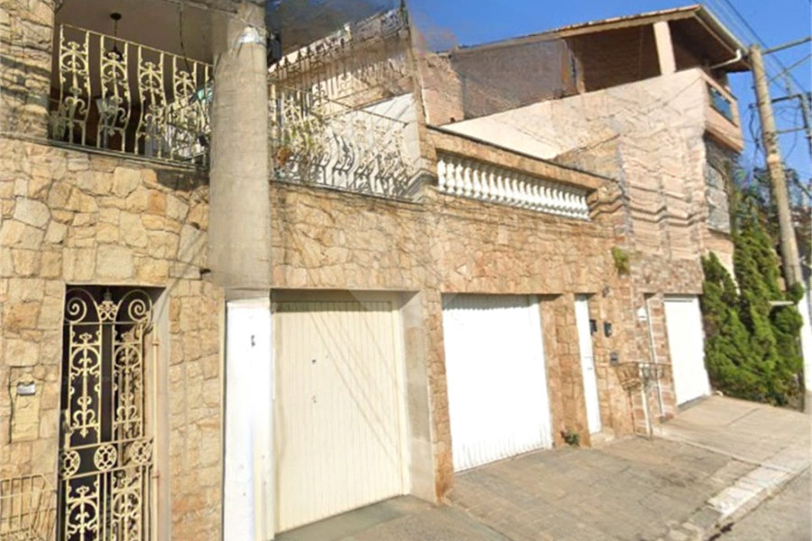 Sobrado à venda com 3 quartos, sendo 1 suíte, em Tremembé, São Paulo, SP