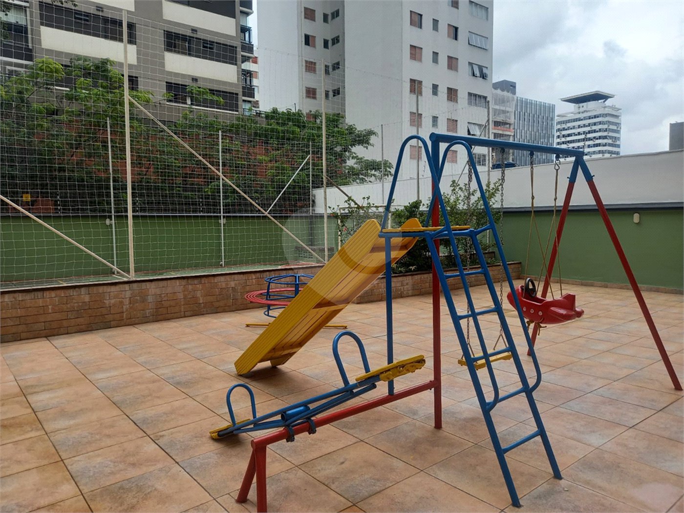 Apartamento à venda com 3 quartos, sendo 1 suíte, em Pinheiros, São Paulo, SP