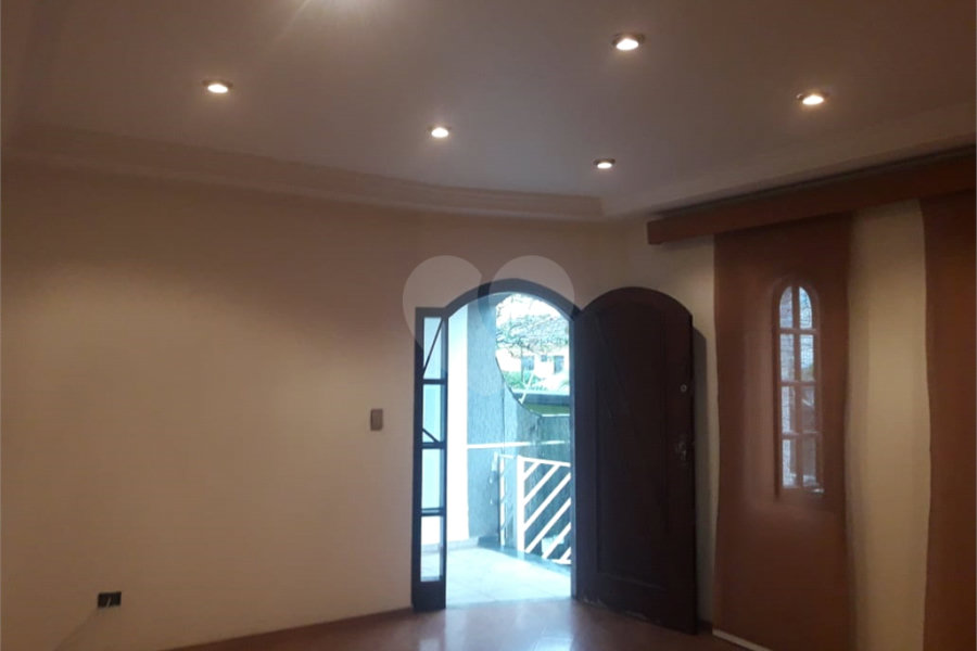 Sobrado à venda com 4 quartos, sendo 1 suíte, em Jaçanã, São Paulo, SP