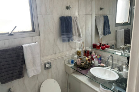 Apartamento à venda com 3 quartos, sendo 1 suíte,  em Vila Gustavo, São Paulo, SP