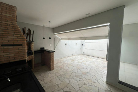 Casa à venda com 3 quartos, sendo 1 suíte,  em Vila Suissa, Mogi das Cruzes, SP