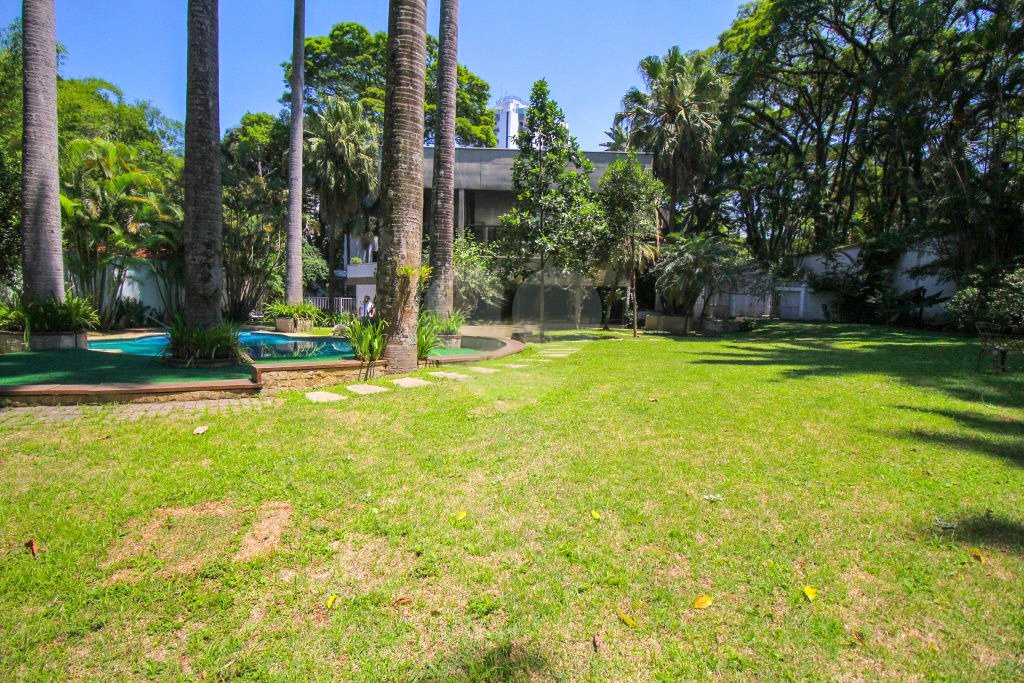 Casa à venda com 4 suítes em Alto da Boa Vista, São Paulo, SP
