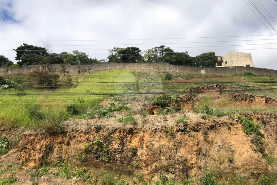 Terreno Amplo à Venda – 528 m² no Jardim Quisisana/MG