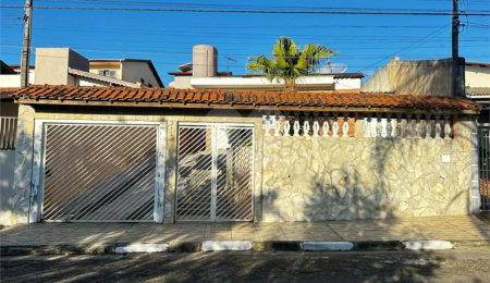 Casa à venda com 2 quartos, sendo 1 suíte, em Jardim Realce, Suzano, SP