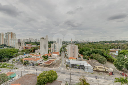 Apartamento à venda com 3 quartos, sendo 1 suíte, em Chácara Santo Antônio (zona Sul), São Paulo, SP