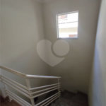 Sensacional sobrado c/ quintal e 3 dorms enormes com varanda! 12 min andando p/o metrô P Inglesa!
