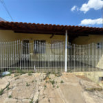 Casa à venda com 4 quartos, sendo 1 suíte, em Vila Maria, Itapetininga, SP