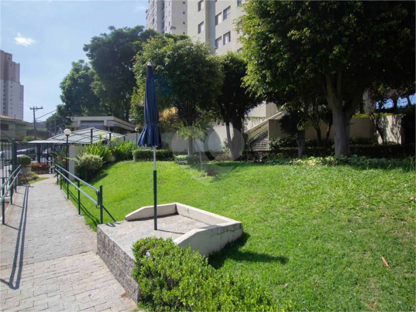 Apartamento à venda com 2 quartos em Parque Maria Domitila, São Paulo, SP